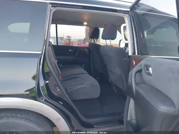 JN8AY2NDXH9002838 2017 NISSAN ARMADA - Image 8
