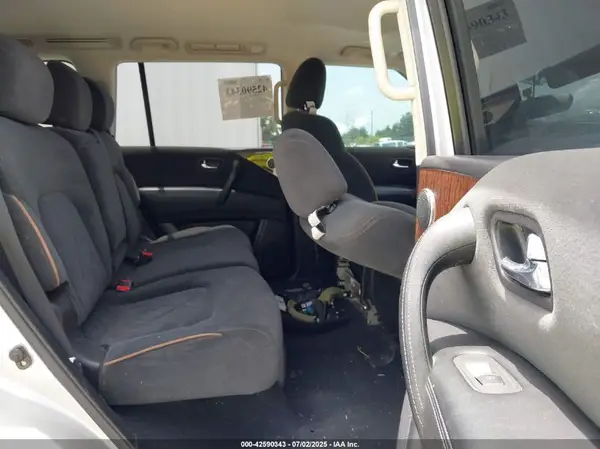 JN8AY2NDXH9007442 2017 NISSAN ARMADA - Image 8