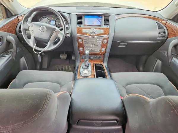 JN8AY2NDXJ9057229 2018 NISSAN ARMADA - Image 8