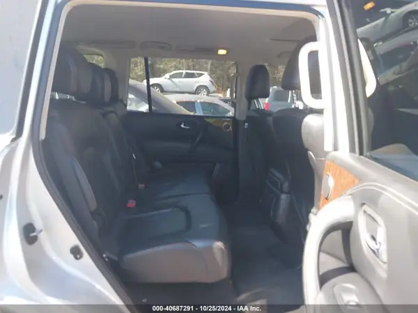 JN8AY2NDXJ9059398 2018 NISSAN ARMADA - Image 8
