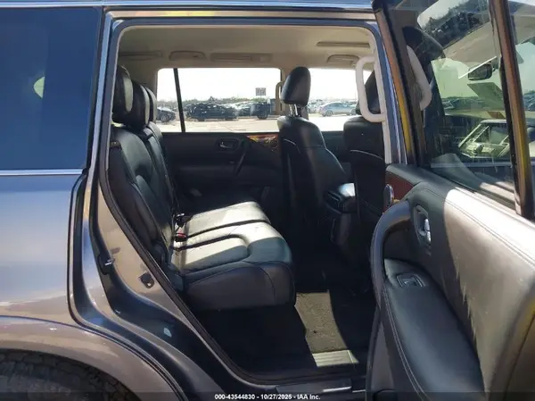 JN8AY2NDXJ9059644 2018 NISSAN ARMADA - Image 8