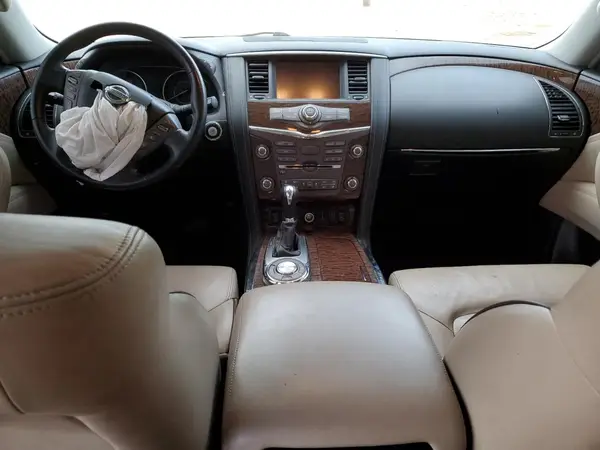 JN8AY2NDXJ9060325 2018 NISSAN ARMADA - Image 8