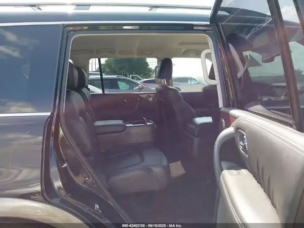JN8AY2NDXK9093309 2019 NISSAN ARMADA - Image 8