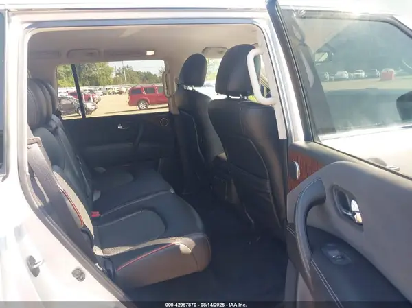 JN8AY2NDXL9107811 2020 NISSAN ARMADA - Image 8