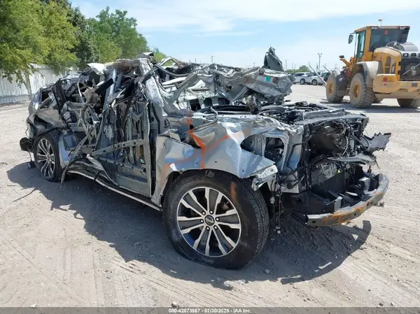JN8AY2NDXLX016016 2020 NISSAN ARMADA - Image 1