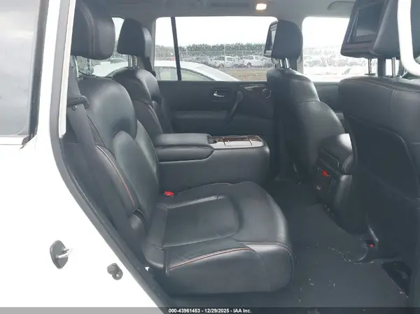 JN8AY2NE0H9704353 2017 NISSAN ARMADA - Image 8