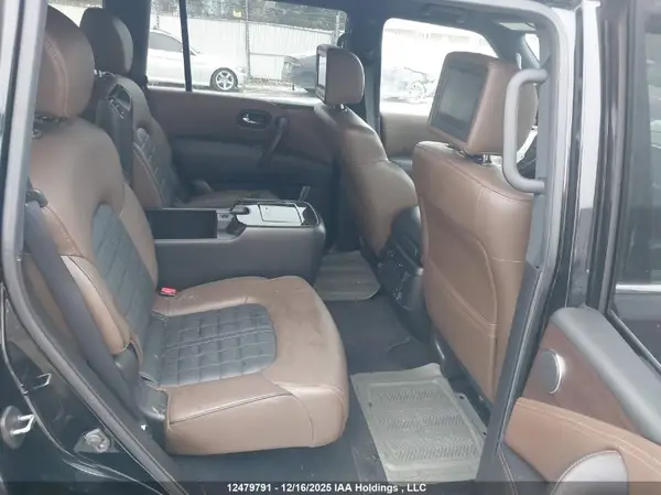 JN8AY2NE0J9735222 2018 NISSAN ARMADA - Image 8