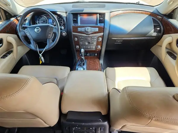 JN8AY2NE1H9701865 2017 NISSAN ARMADA - Image 8