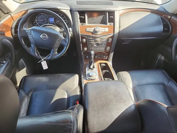 JN8AY2NE1J9731633 2018 NISSAN ARMADA - Image 8