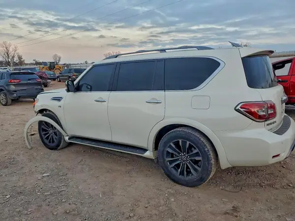 JN8AY2NE1K9759868 2019 NISSAN ARMADA - Image 2