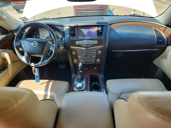 JN8AY2NE2H9704497 2017 NISSAN ARMADA - Image 8
