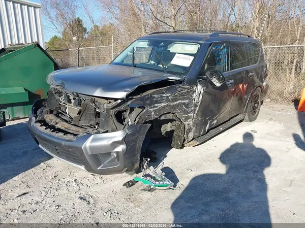 JN8AY2NE2J9732533 2018 NISSAN ARMADA - Image 2