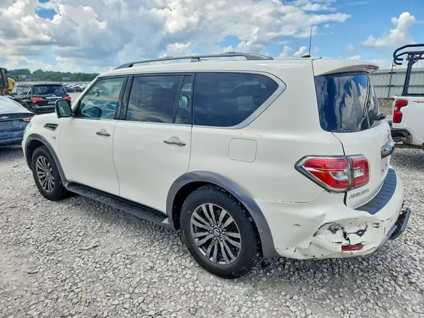 JN8AY2NE2J9735240 2018 NISSAN ARMADA - Image 2