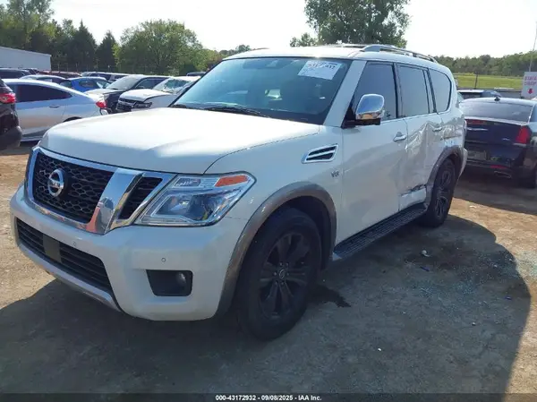 JN8AY2NE2J9735304 2018 NISSAN ARMADA - Image 2