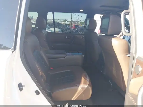 JN8AY2NE2K9755084 2019 NISSAN ARMADA - Image 8