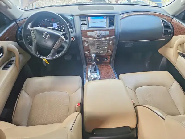 JN8AY2NE3H9700653 2017 NISSAN ARMADA - Image 8