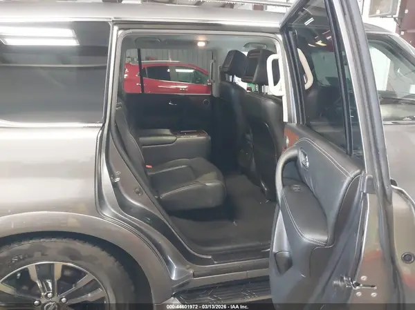 JN8AY2NE3H9705352 2017 NISSAN ARMADA - Image 8