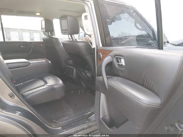 JN8AY2NE3J9732072 2018 NISSAN ARMADA - Image 8