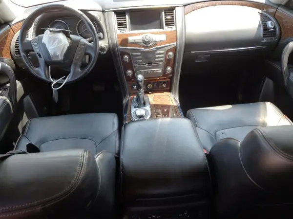 JN8AY2NE3K9758222 2019 NISSAN ARMADA - Image 8
