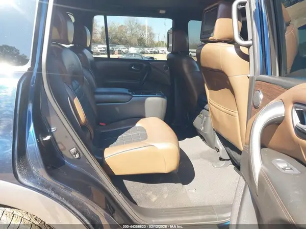 JN8AY2NE4J9735014 2018 NISSAN ARMADA - Image 8