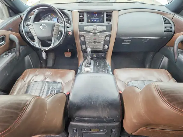 JN8AY2NE4K9756110 2019 NISSAN ARMADA - Image 8