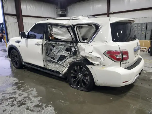 JN8AY2NE5H9703313 2017 NISSAN ARMADA - Image 2