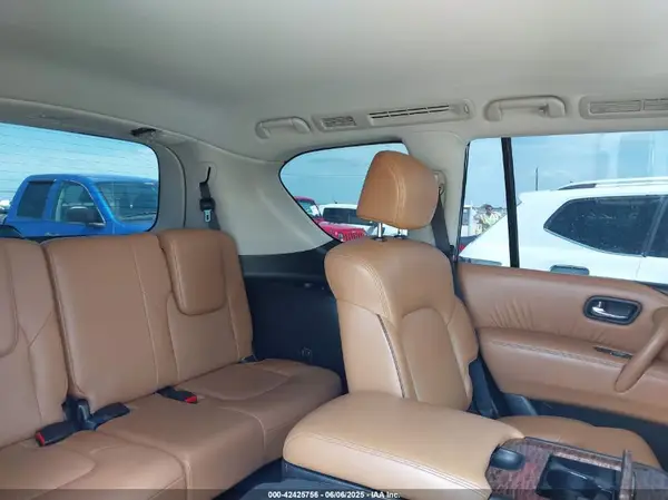 JN8AY2NE5H9703523 2017 NISSAN ARMADA - Image 8