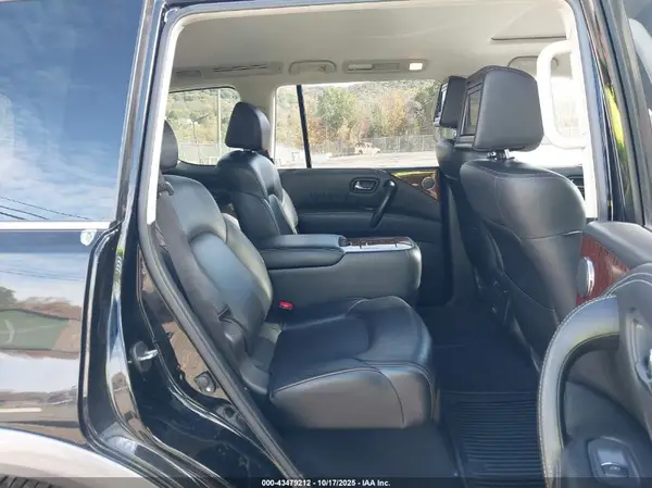 JN8AY2NE5H9703831 2017 NISSAN ARMADA - Image 8