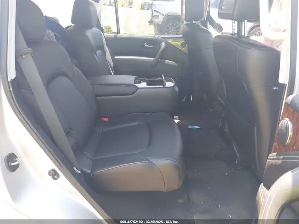 JN8AY2NE5J9734194 2018 NISSAN ARMADA - Image 8