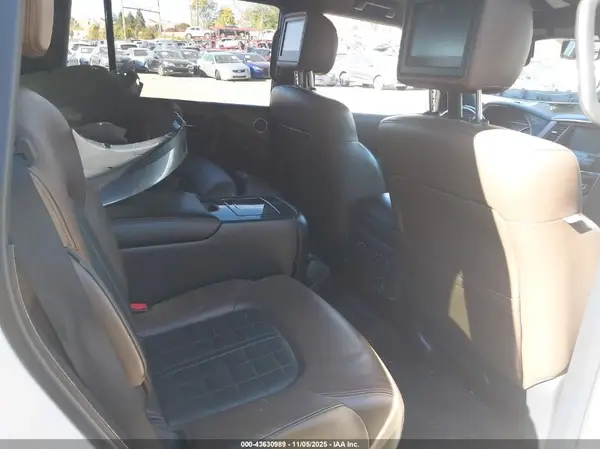JN8AY2NE5J9734535 2018 NISSAN ARMADA - Image 8