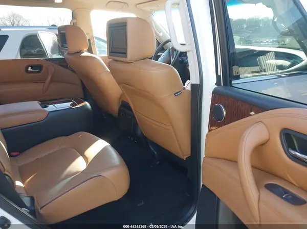JN8AY2NE6H9700484 2017 NISSAN ARMADA - Image 8