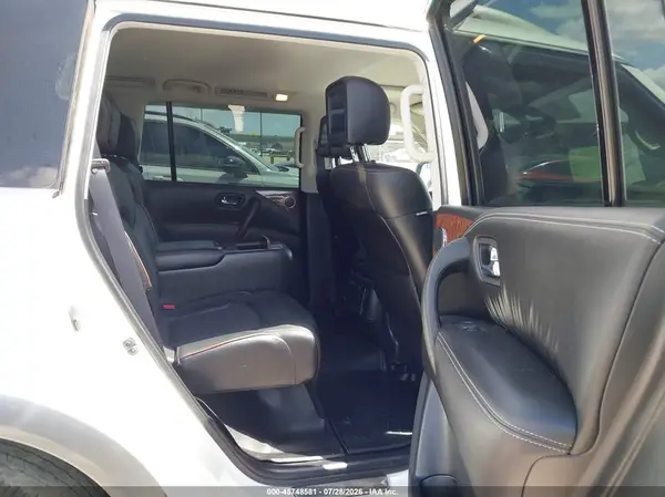 JN8AY2NE6J9732826 2018 NISSAN ARMADA - Image 8