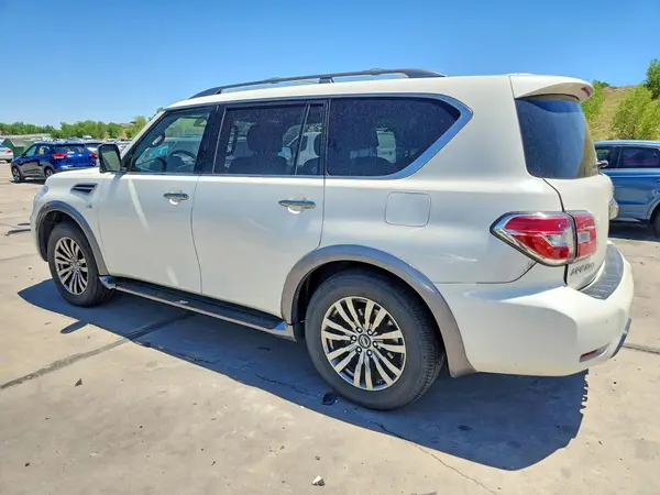 JN8AY2NE6J9734561 2018 NISSAN ARMADA - Image 2