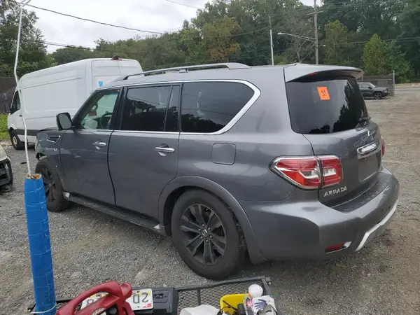 JN8AY2NE7H9700557 2017 NISSAN ARMADA - Image 2