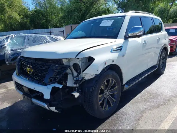 JN8AY2NE7J9730759 2018 NISSAN ARMADA - Image 2