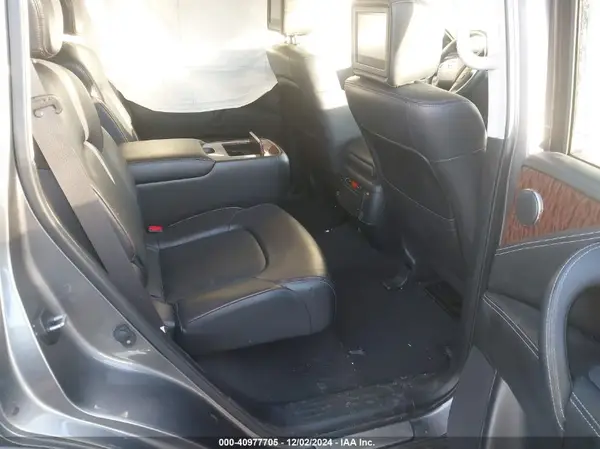 JN8AY2NE7J9733788 2018 NISSAN ARMADA - Image 8