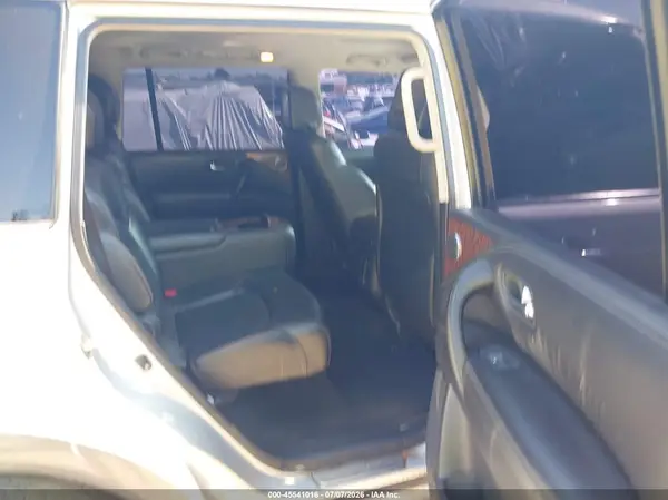 JN8AY2NE7JX700138 2018 NISSAN ARMADA - Image 8