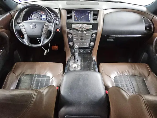 JN8AY2NE7K9755632 2019 NISSAN ARMADA - Image 8