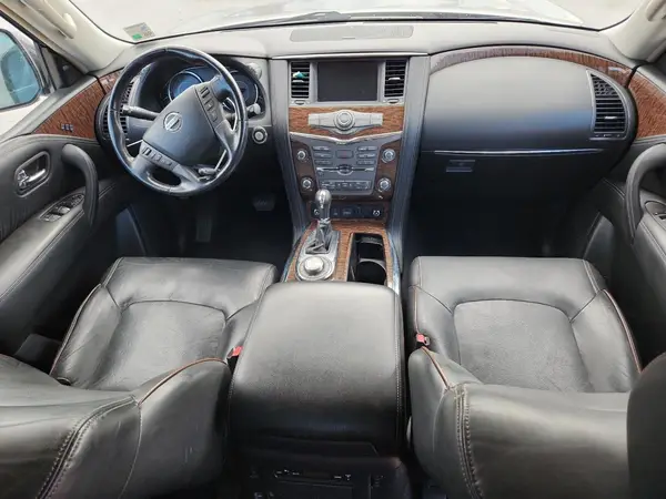 JN8AY2NE7K9758773 2019 NISSAN ARMADA - Image 8