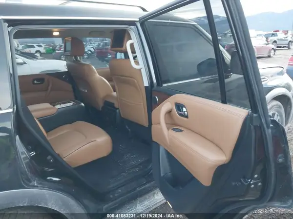 JN8AY2NE8H9707047 2017 NISSAN ARMADA - Image 8