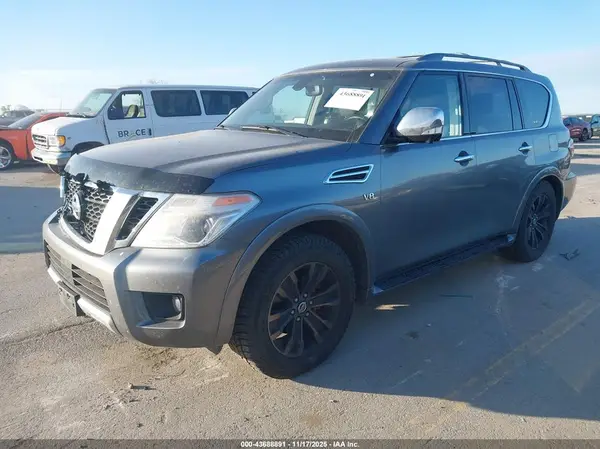 JN8AY2NE8H9707338 2017 NISSAN ARMADA - Image 2