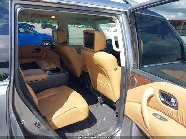 JN8AY2NE8J9730592 2018 NISSAN ARMADA - Image 8