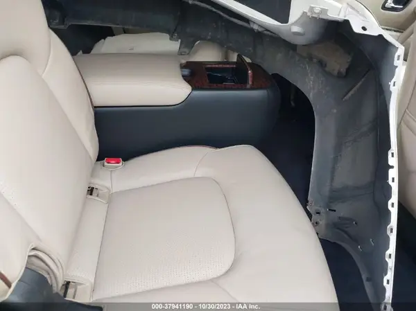 JN8AY2NE8K9757454 2019 NISSAN ARMADA - Image 8