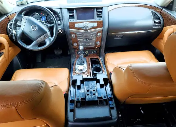 JN8AY2NE9H9701466 2017 NISSAN ARMADA - Image 8