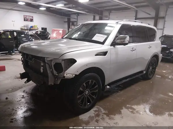 JN8AY2NE9H9704108 2017 NISSAN ARMADA - Image 2