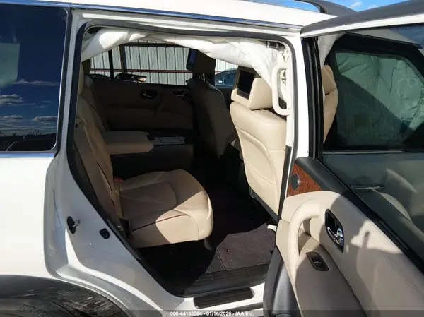 JN8AY2NE9H9706327 2017 NISSAN ARMADA - Image 8