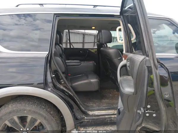 JN8AY2NE9J9733758 2018 NISSAN ARMADA - Image 8