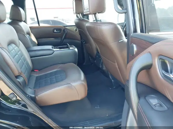 JN8AY2NE9J9734327 2018 NISSAN ARMADA - Image 8