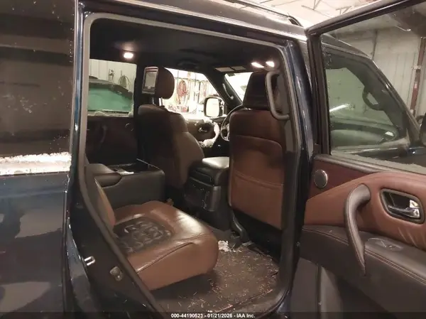 JN8AY2NE9J9734361 2018 NISSAN ARMADA - Image 8