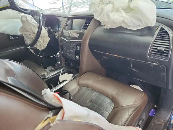 JN8AY2NE9J9735168 2018 NISSAN ARMADA - Image 8